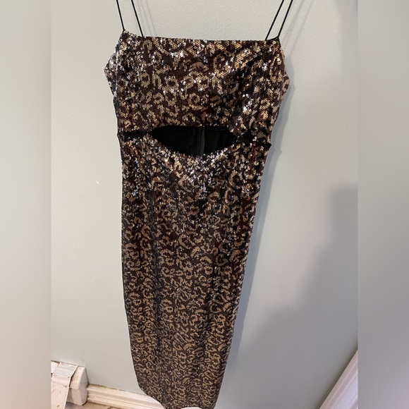Sequin Midi dress - Picture 1 of 7